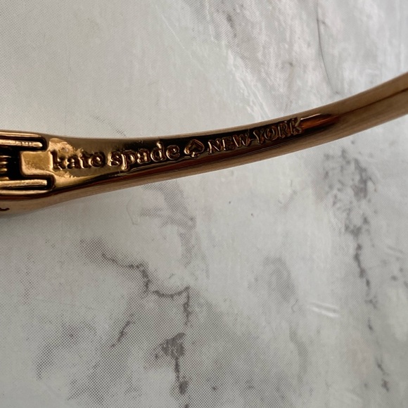 Kate spade lady marmalade open cuff bracelet. Color rose gold . - Picture 5 of 7